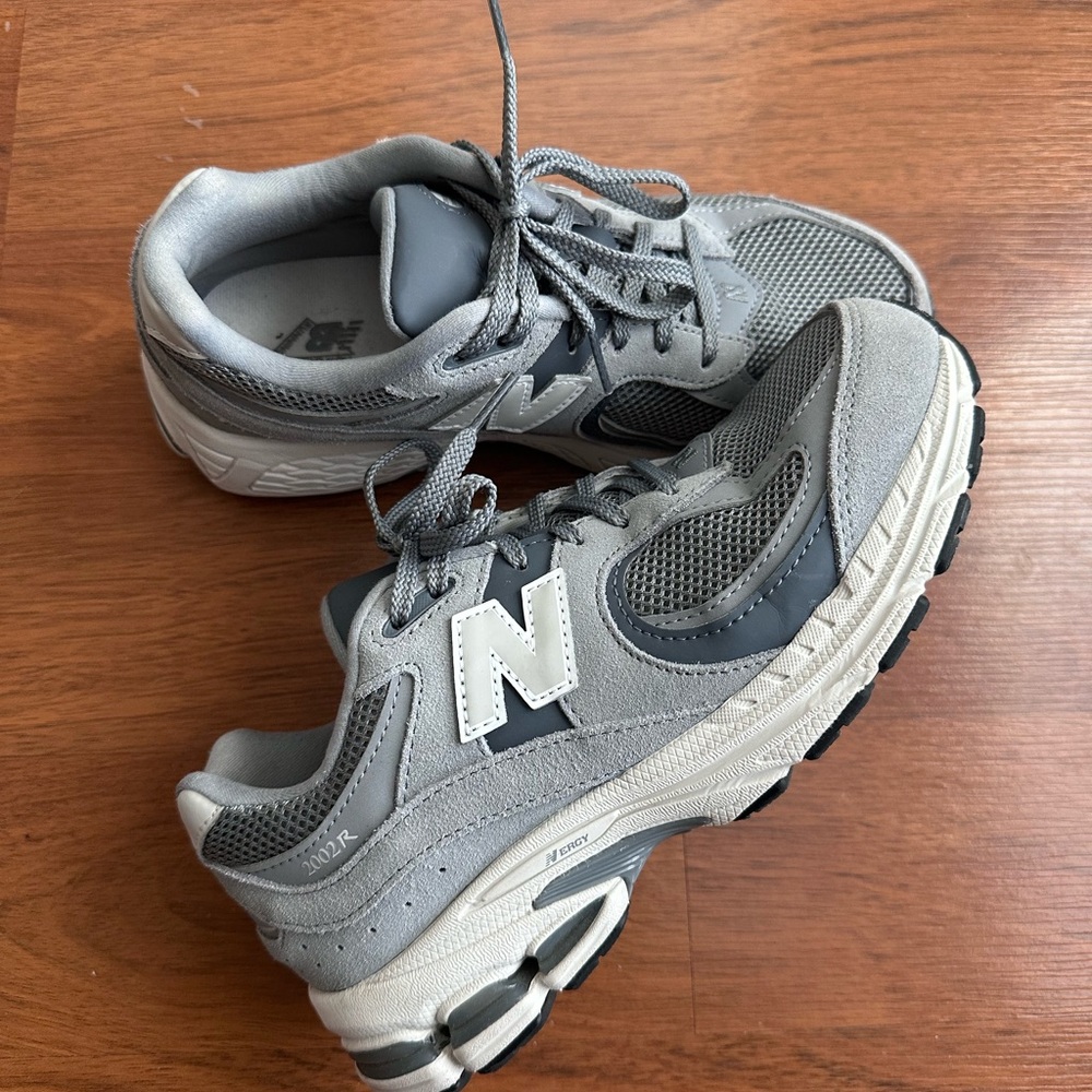 New Balance Silver and Gray Sneakers